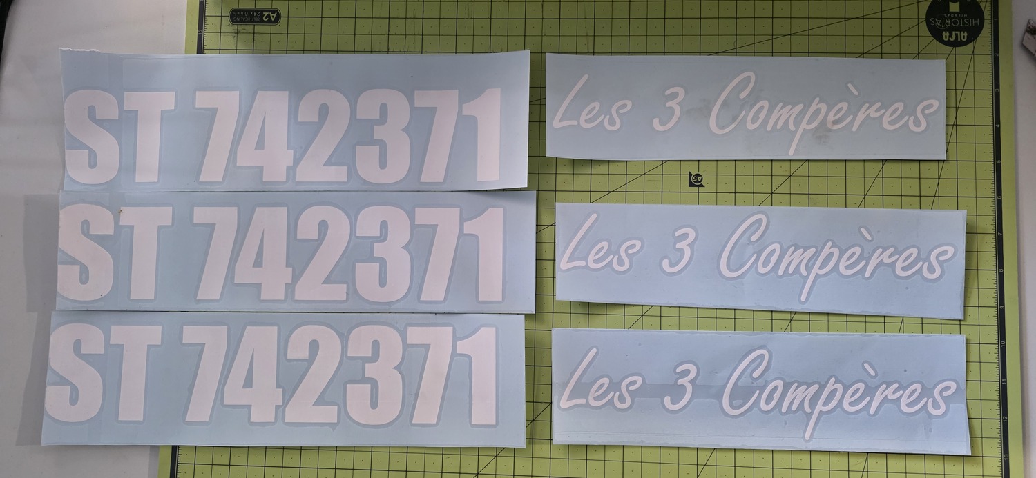 Découpe Stickers Immatriculation Bateau